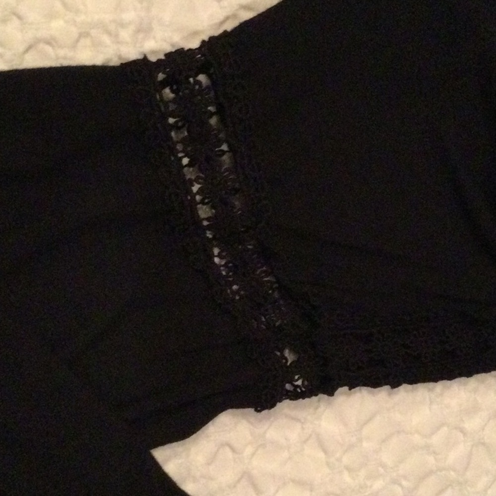WHBM *B2G1F* long sleeve tee with boho vibe - Picture 7 of 9